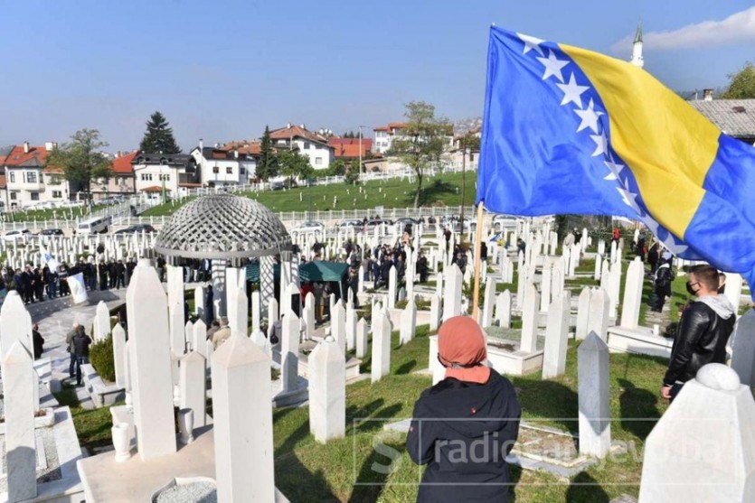 Delegacija Udruženja generala na obilježavanju godišnjice smrti prvog predsjednika Predsjedništva RBiH