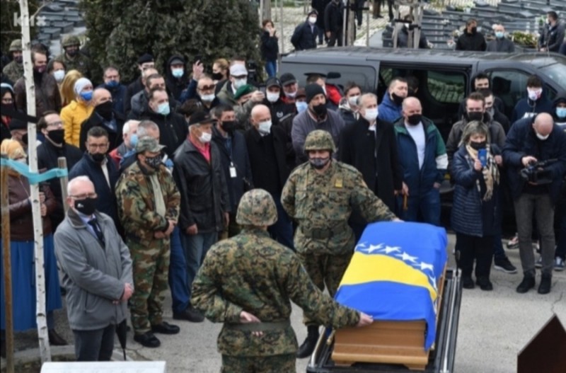 Sahranjen Jovan Divjak, penzionisani general Armije Republike Bosne i Hercegovine6